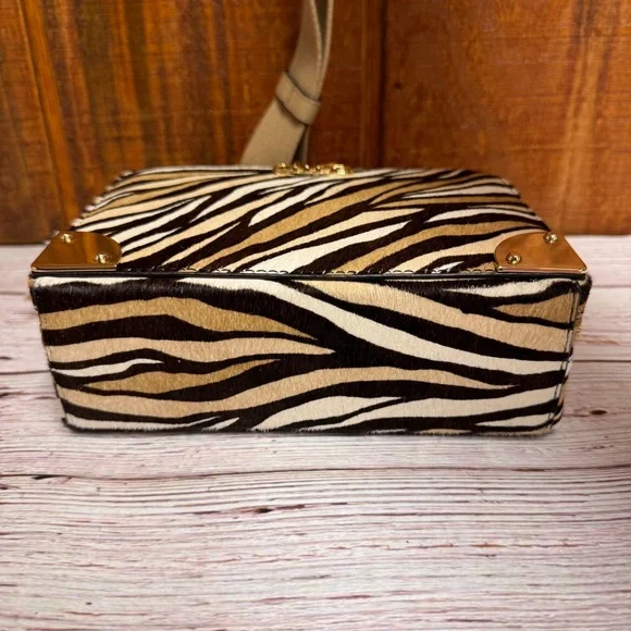 MICHAEL KORS Estelle Small Trunk Crossbody - Picture 4 of 7